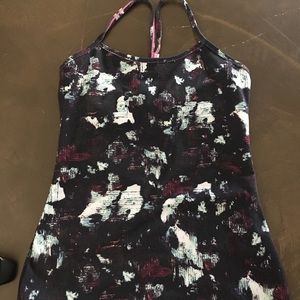 Lululemon power pose tank